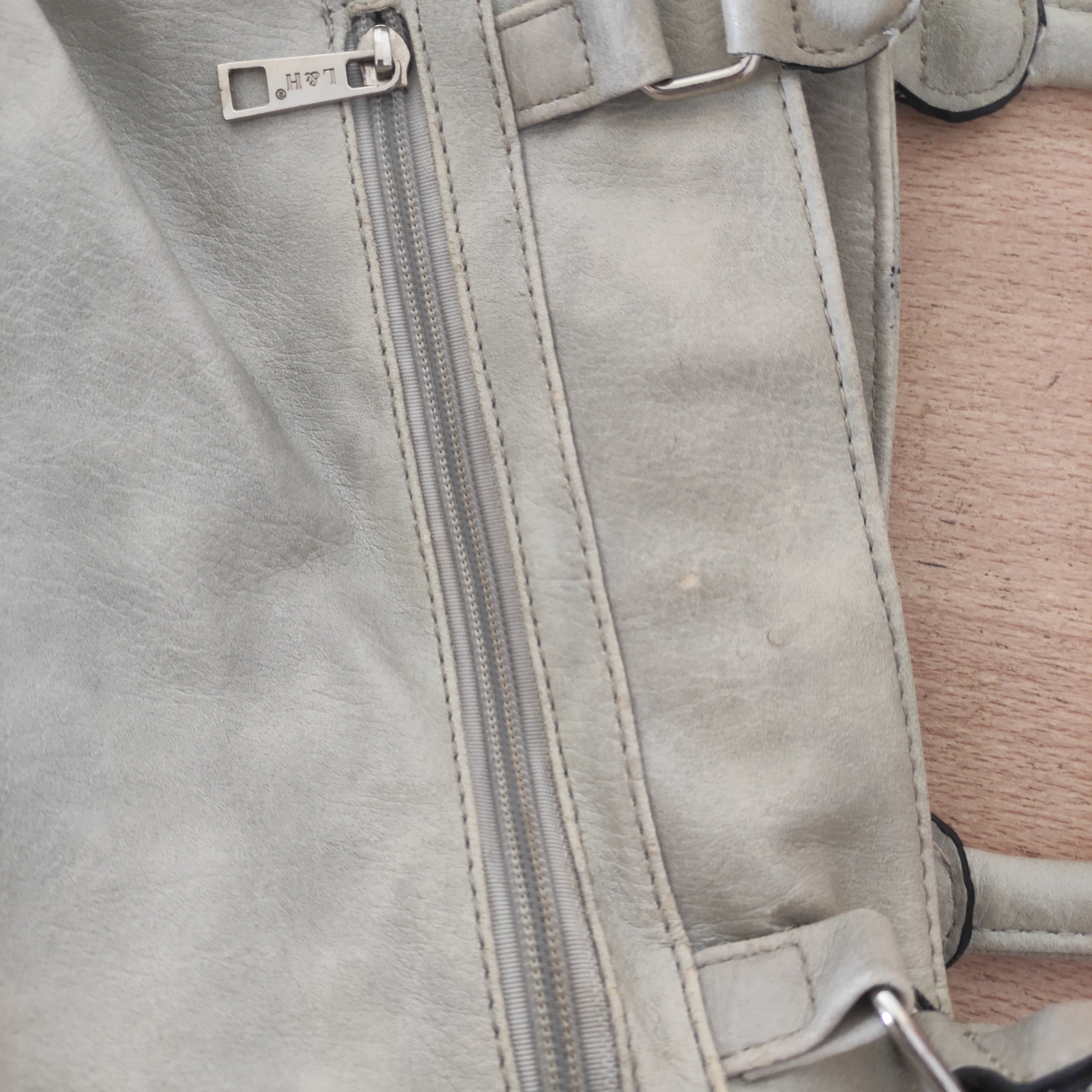Metro Shoulder Bag