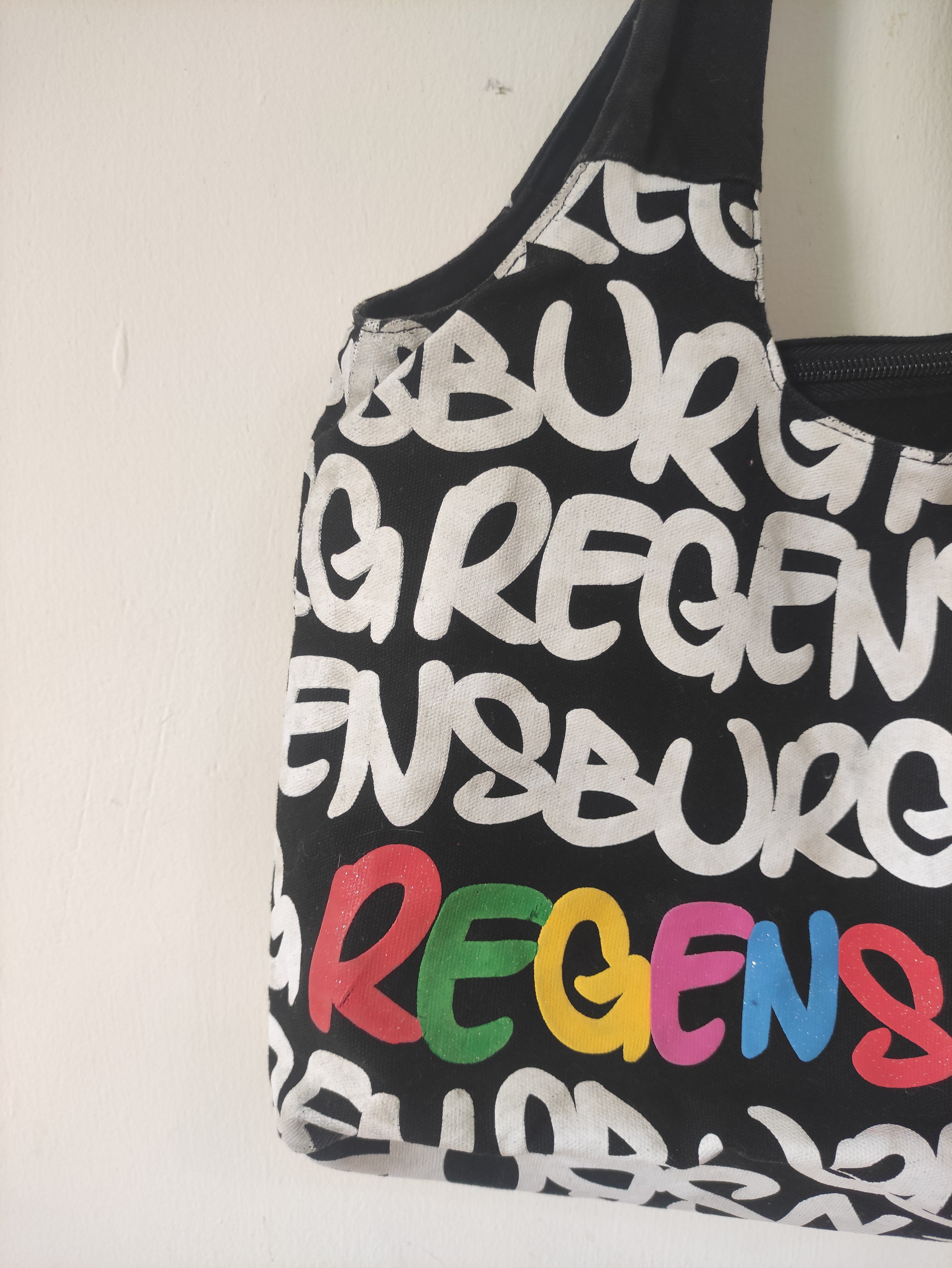 Robin Ruth Tote