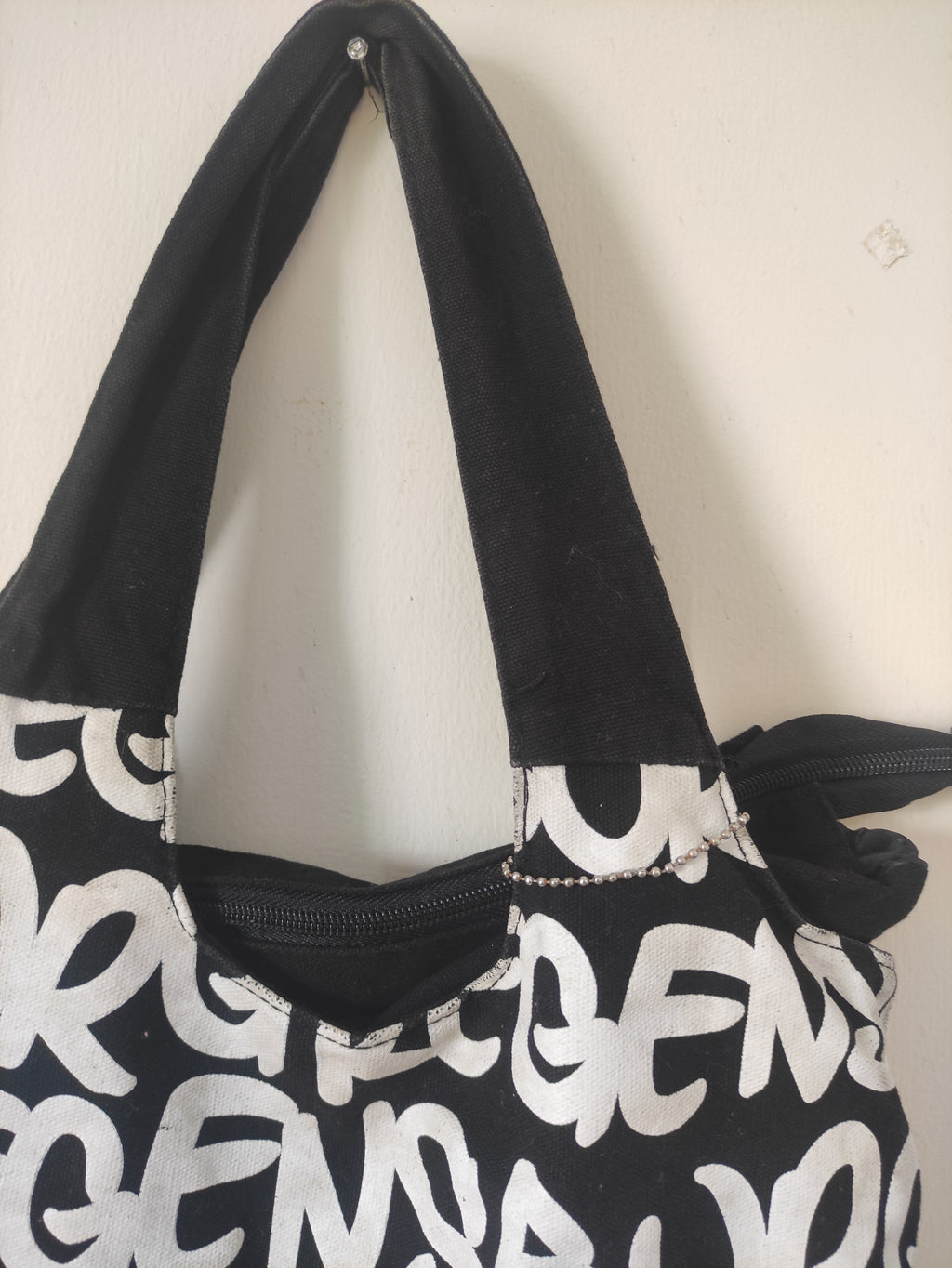 Robin Ruth Tote