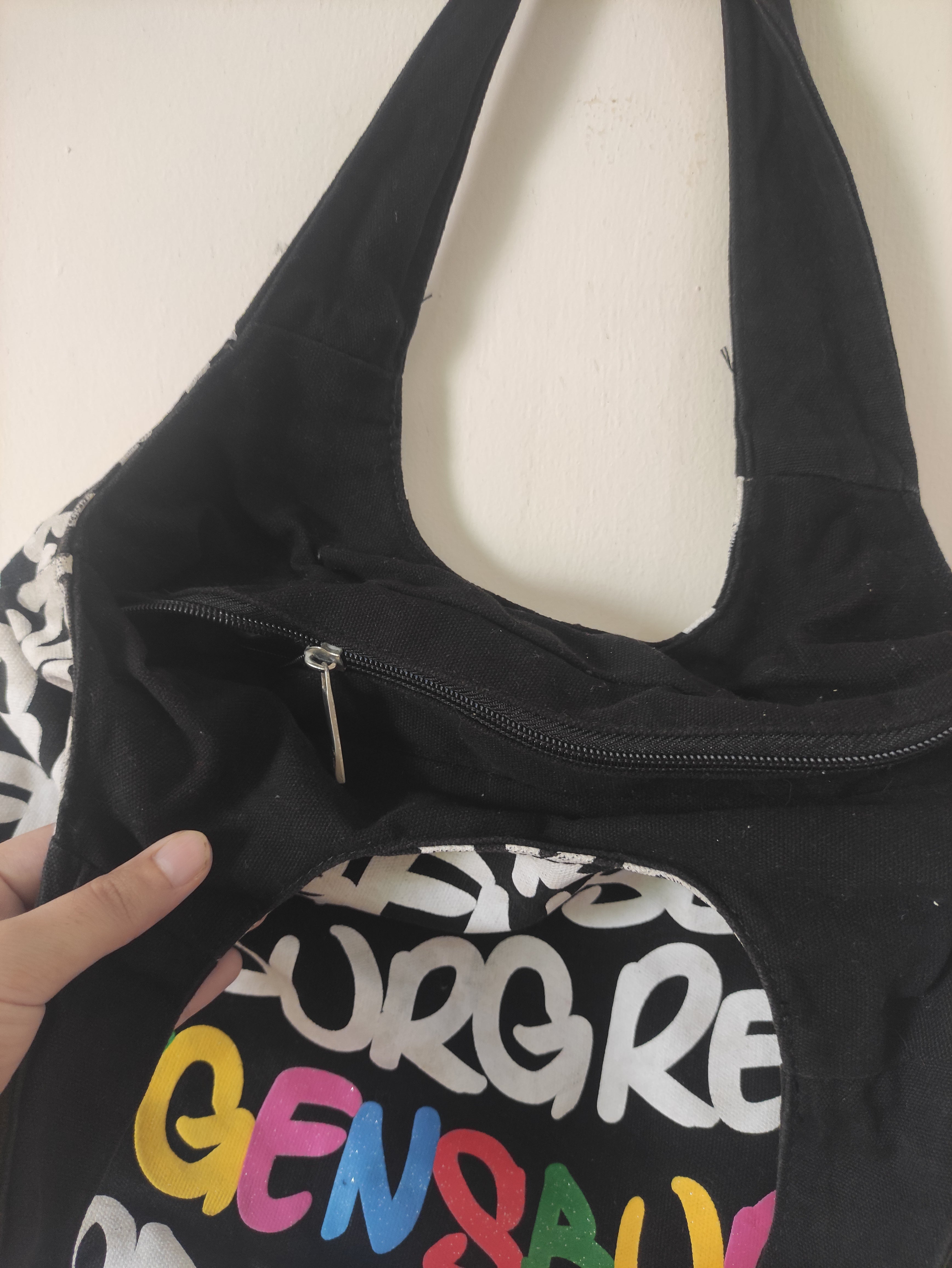 Robin Ruth Tote