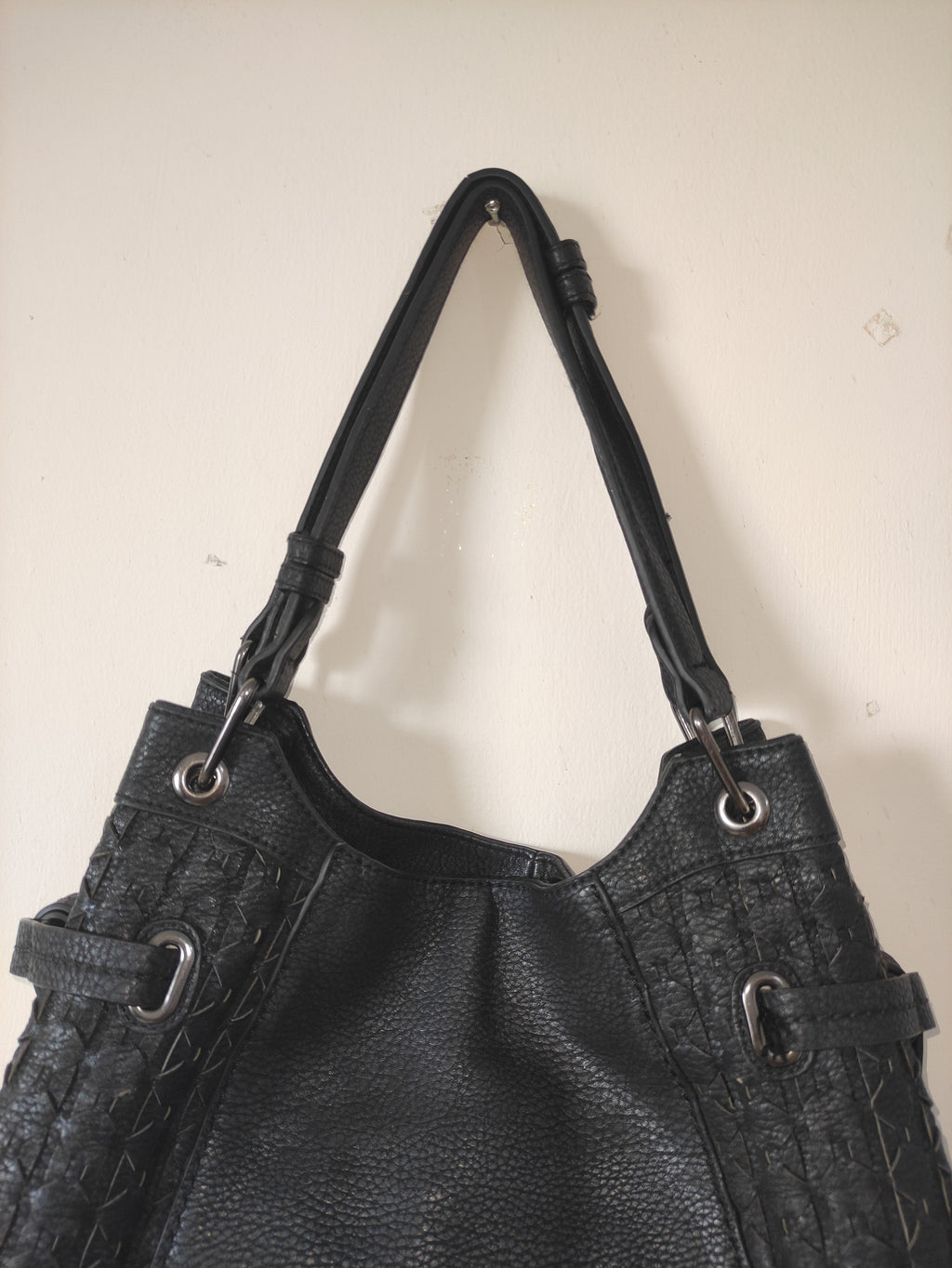 Elegant Structured  Shoulder Bag