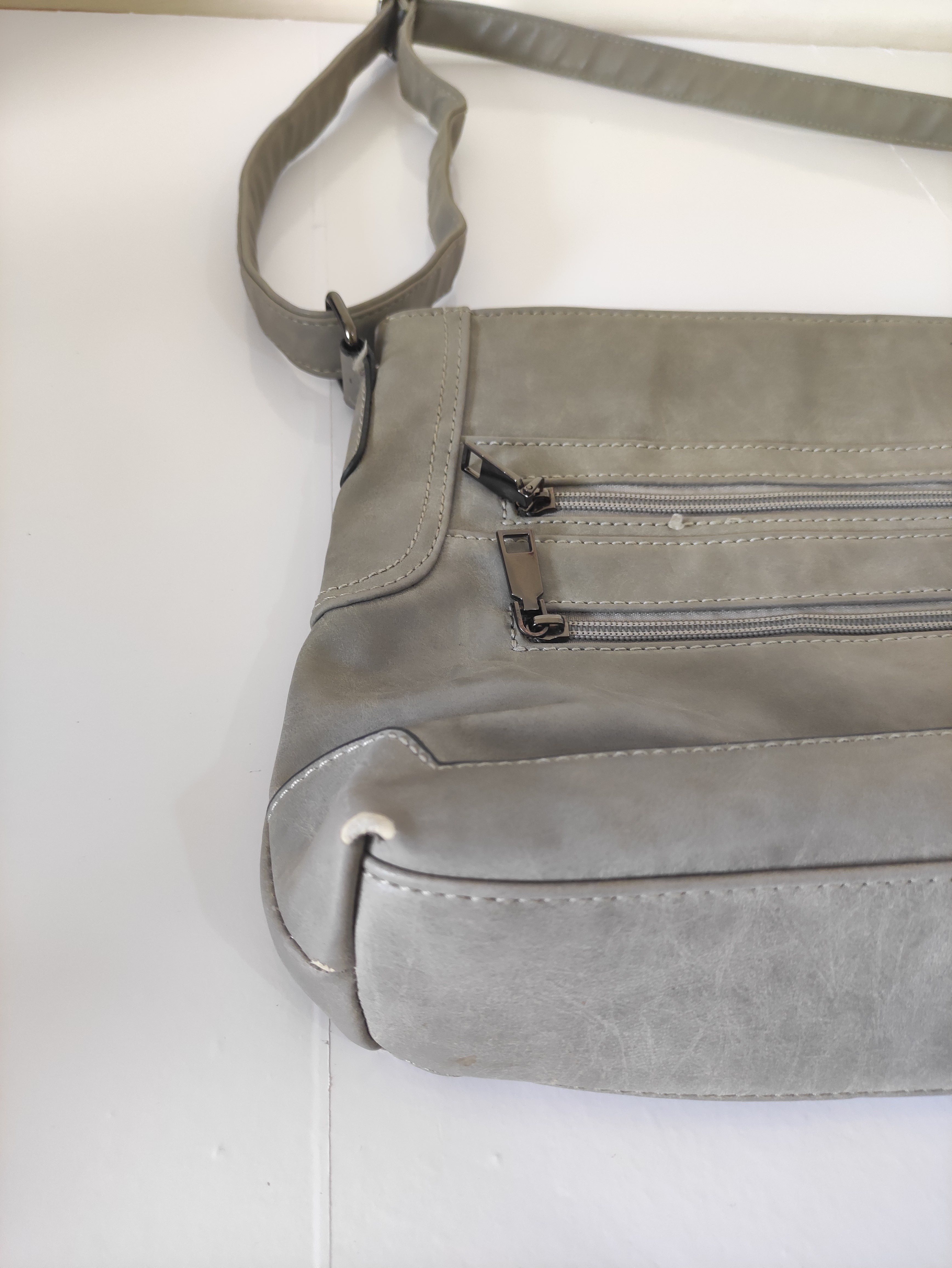 Ash Grey Crossbody