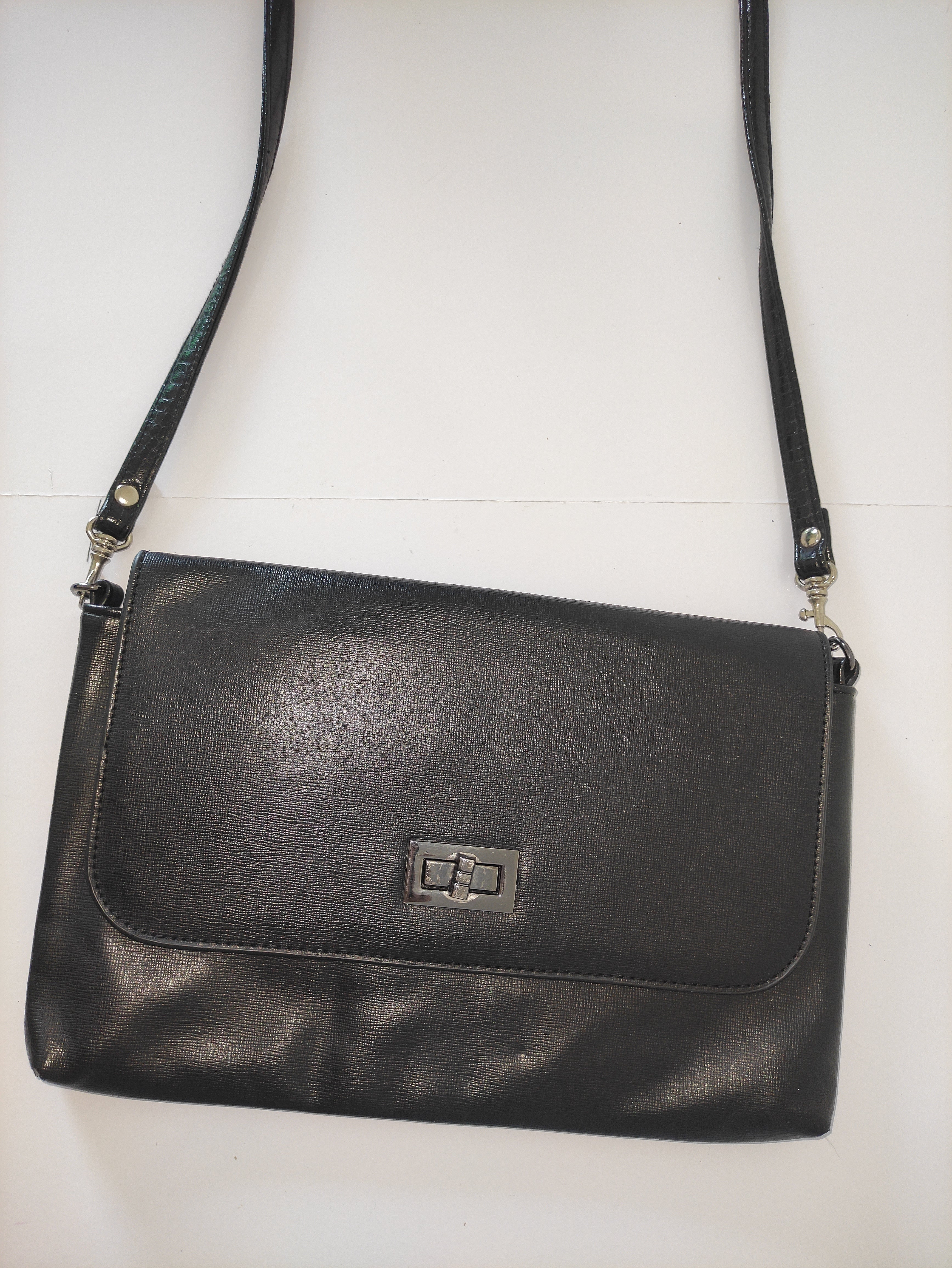 Black Flap Shoulder Bag