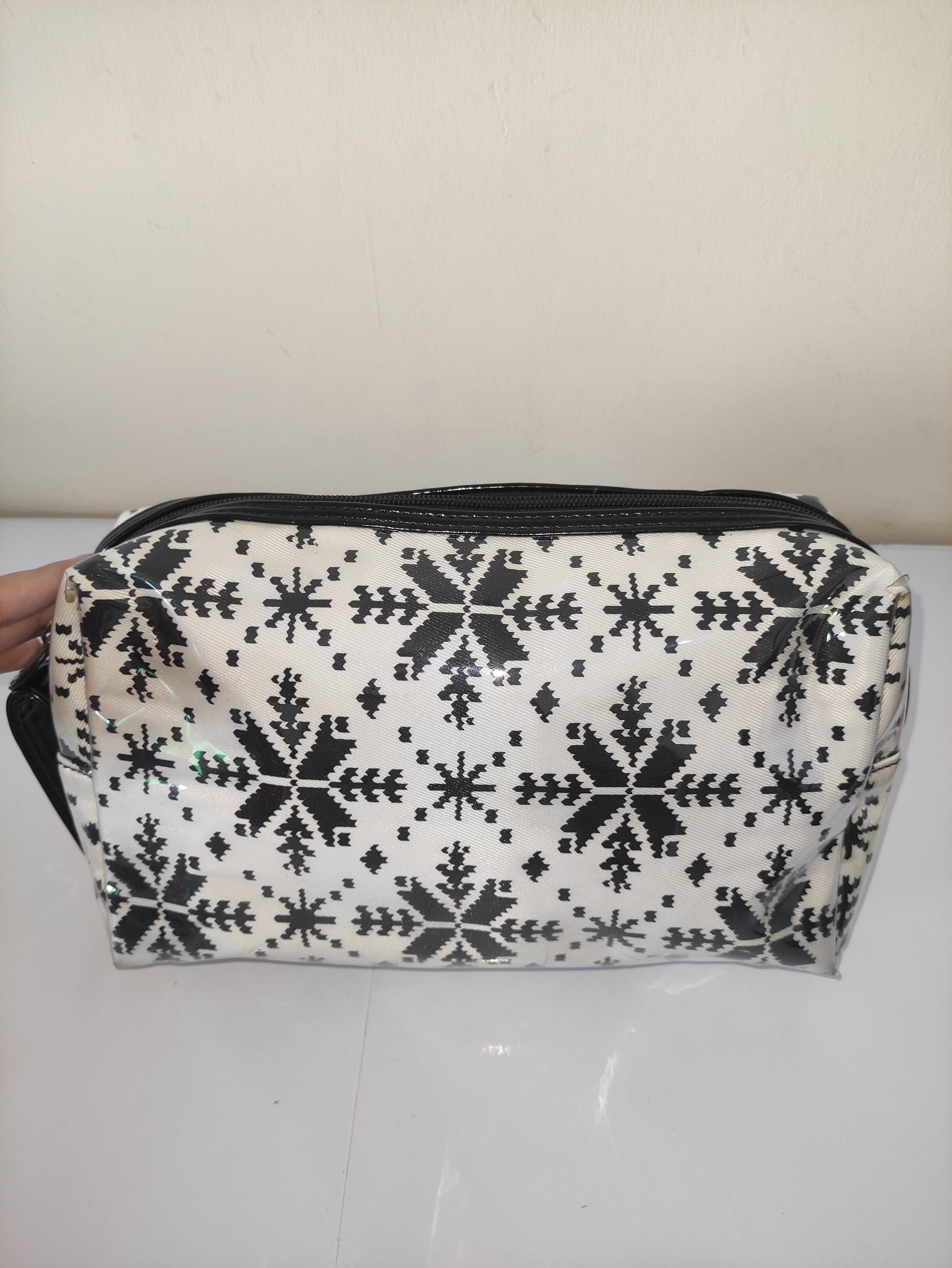 Snowflake Makeup Pouch