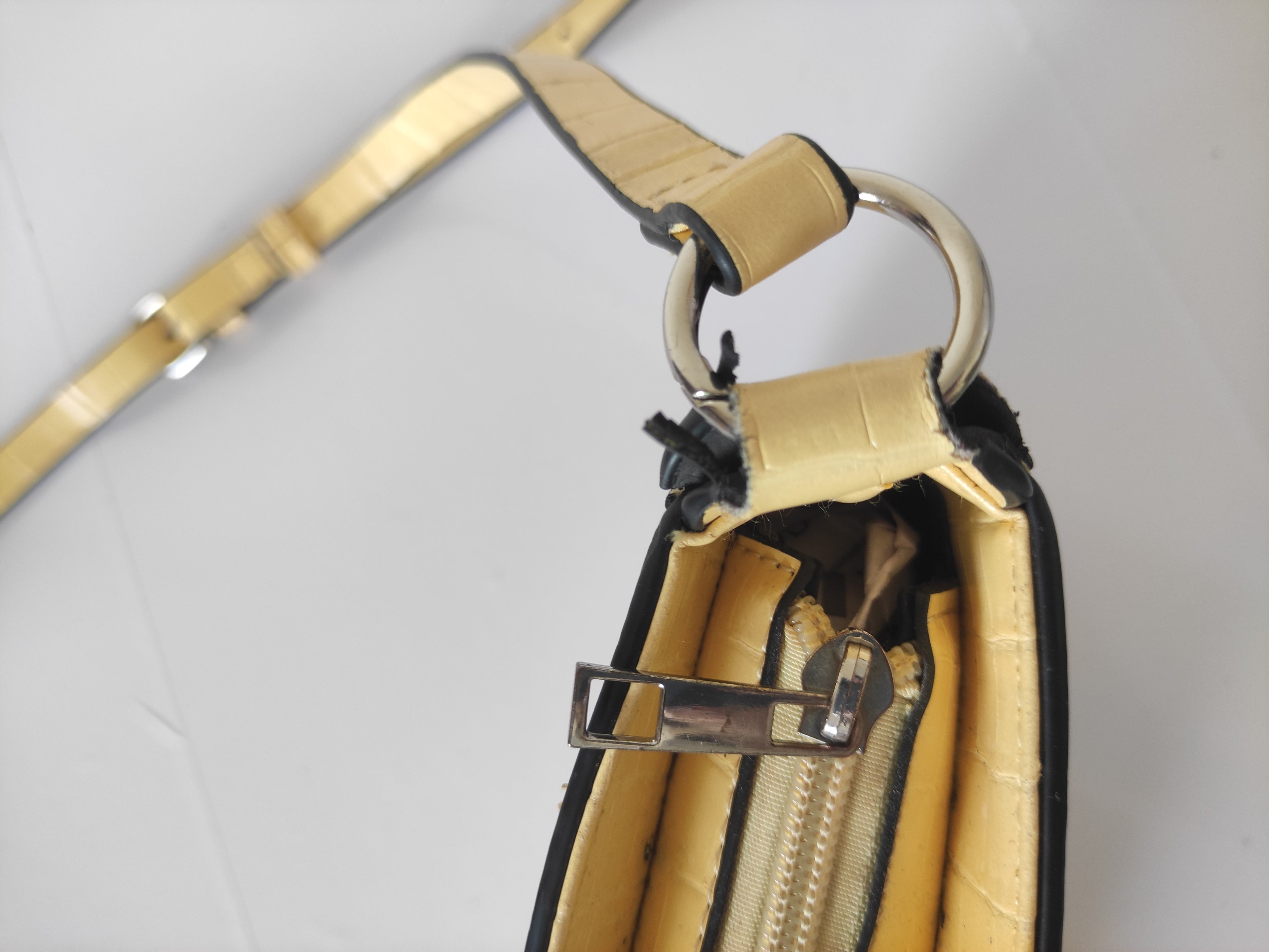 Sinsay Yellow Baguette