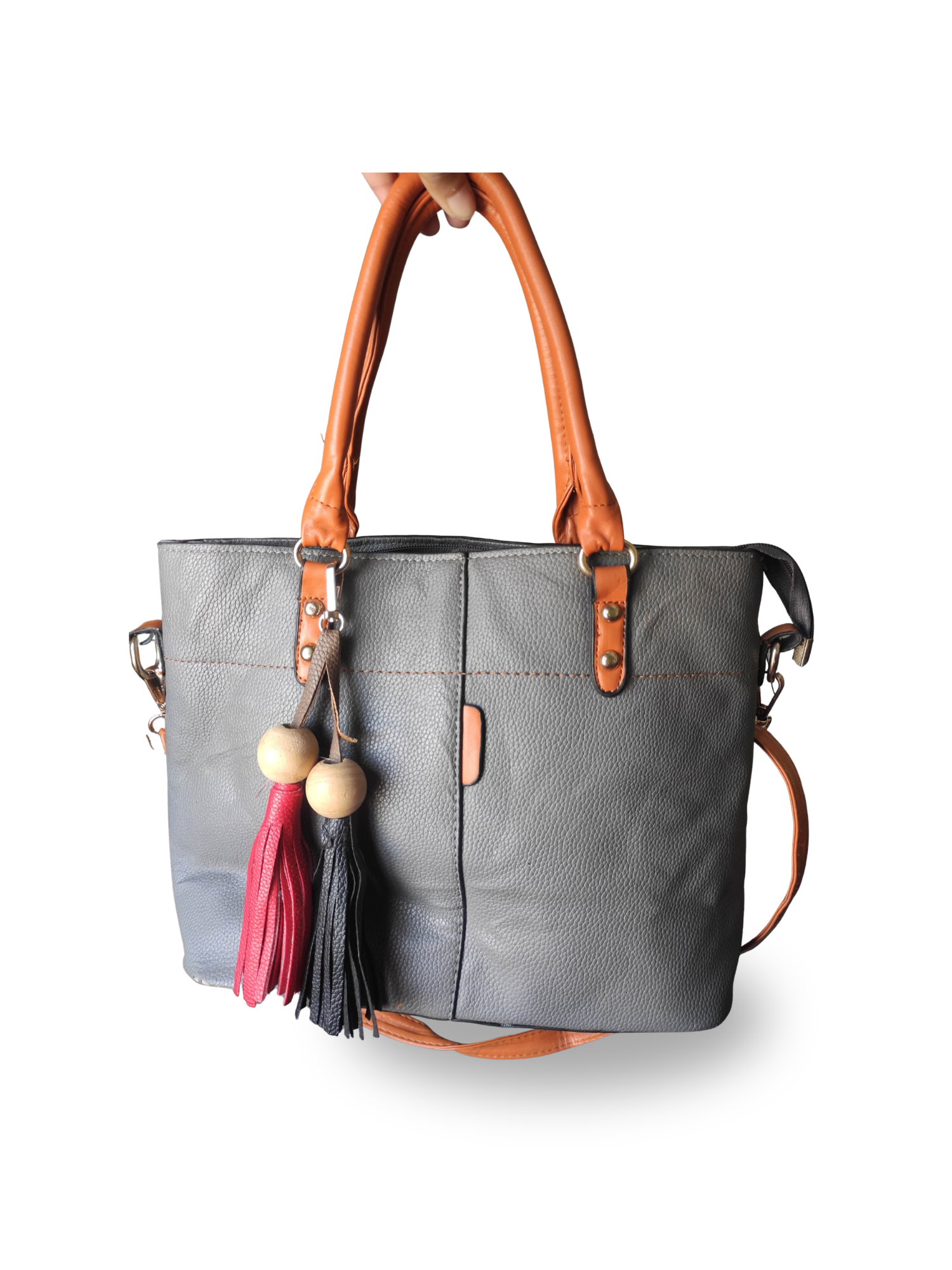 Classic Everyday Shoulder Bag – Minimal & Spacious | Condition: Excellent |